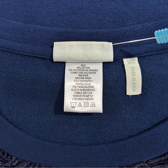 ❗️3/$20❗️LOGO Lounge by Lori Goldstein Crochet Overlay Long Sleeve Top - Picture 7 of 11